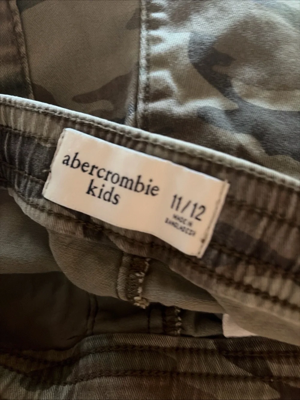 Abercrombie Kids Boys Camouflage Jogger Pants Pull On Elastic Pockets 11/12